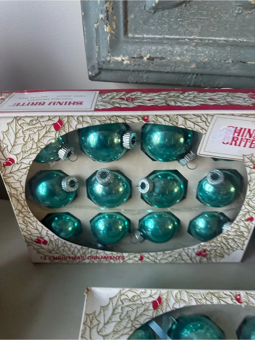 Lot Vintage shiny brite ornaments with boxes teal